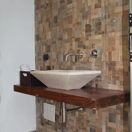 فندق مبيت وإفطار Danonna 3*