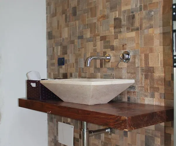 Frühstückspension Danonna 3*